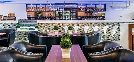 ****  Swan River Hotel Perth Australia