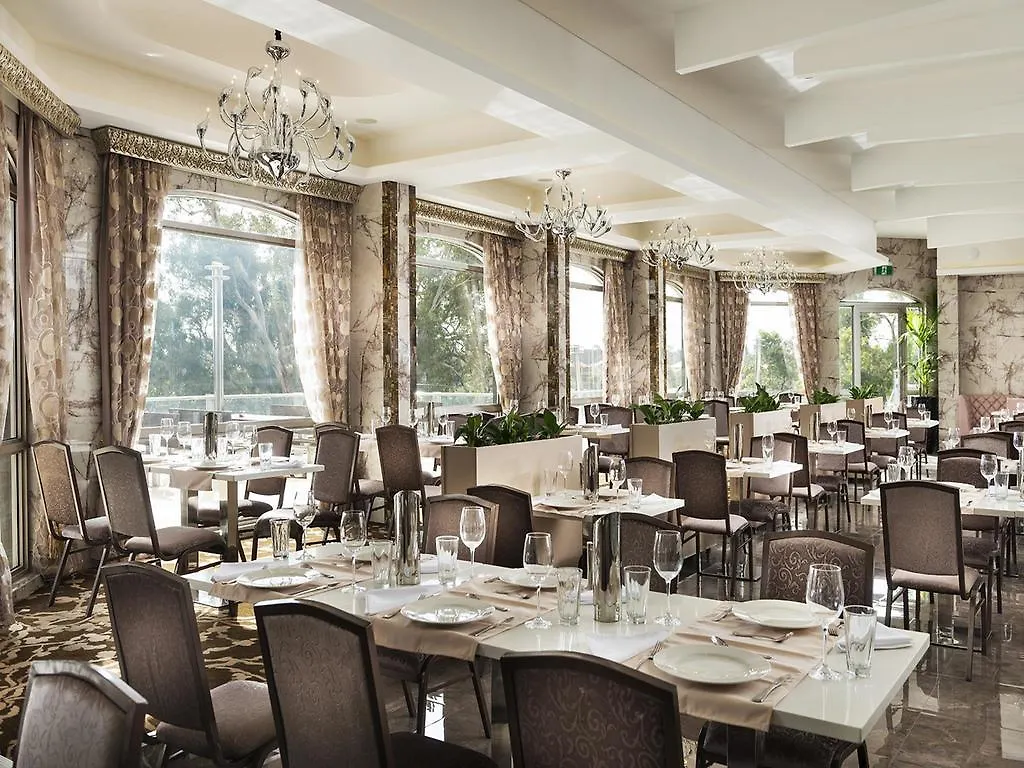 Swan River Hotel Perth 4*,