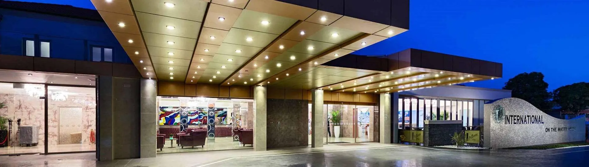 Swan River Hotel Perth 4*,  Australien